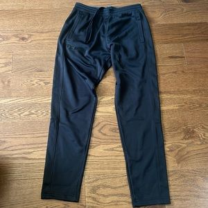 Under Armour Men’s Black Sweatpants.